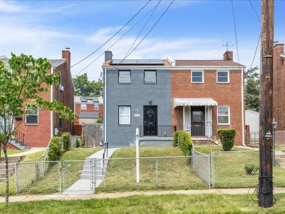 Quaint 3/2.5 Home In Fort Dupont Вашингтон Экстерьер фото